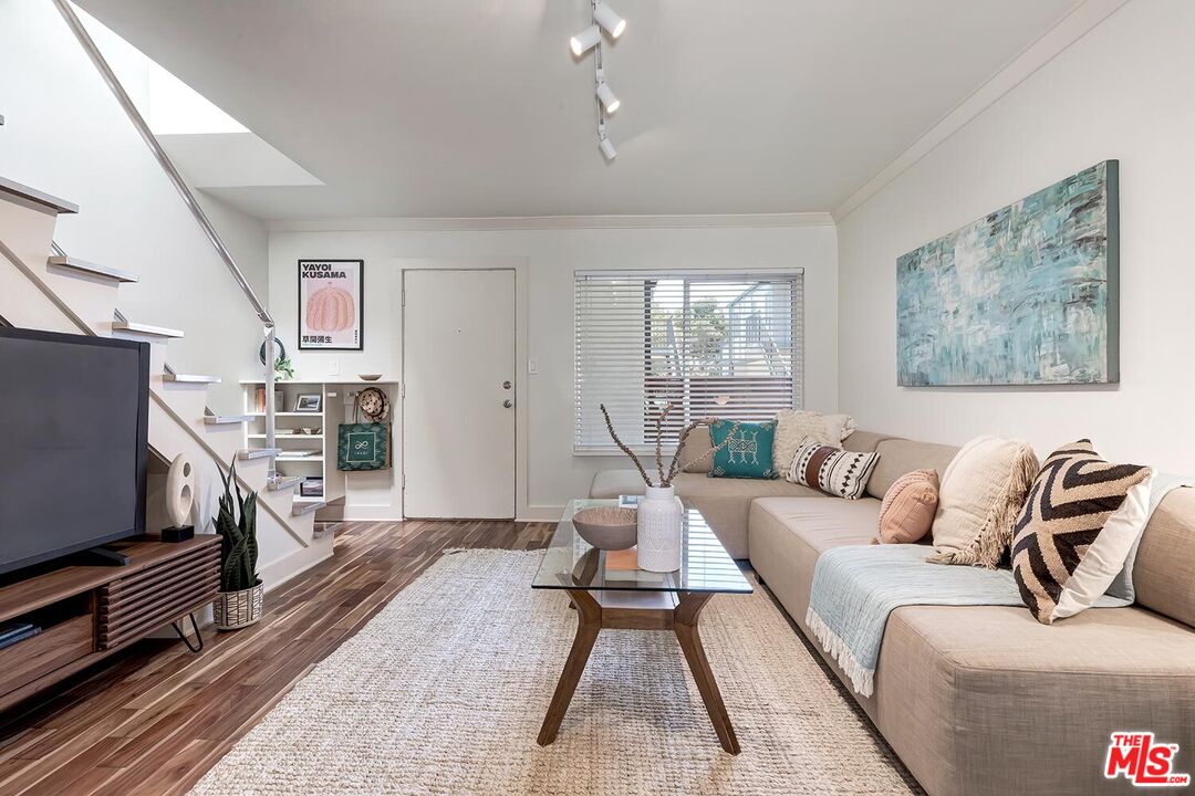 2625 6TH ST Unit: 3