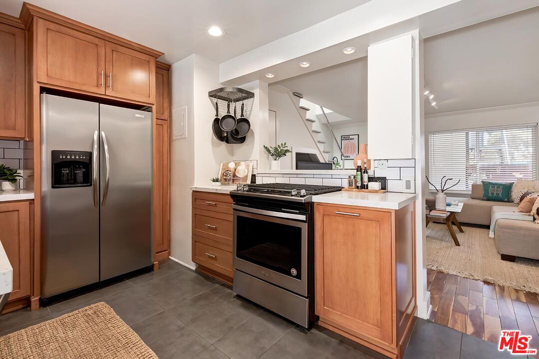 2625 6TH ST Unit: 3