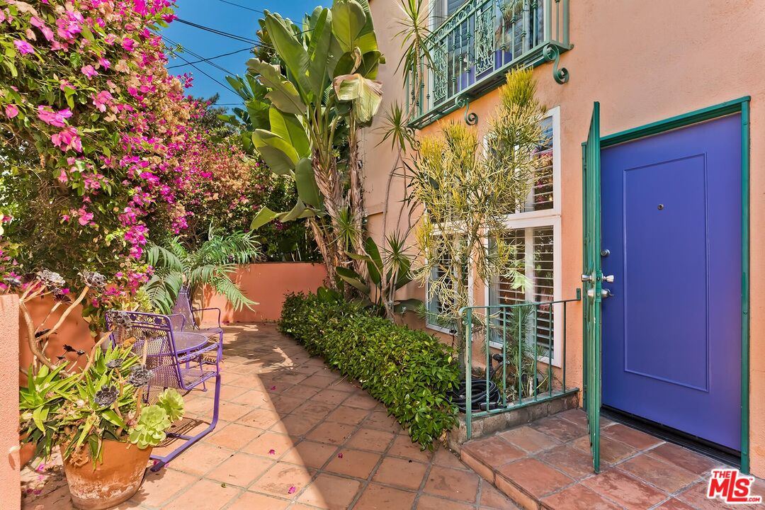 710 Pier Ave Unit: 1