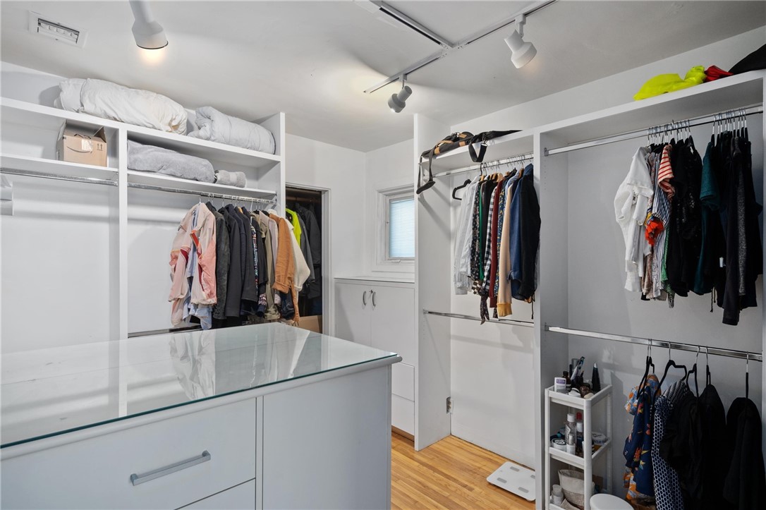 1419 Cloverfield BLVD