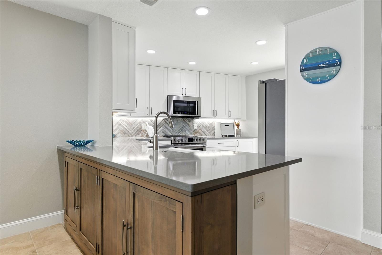 7540 SUNSHINE SKYWAY LN S #221