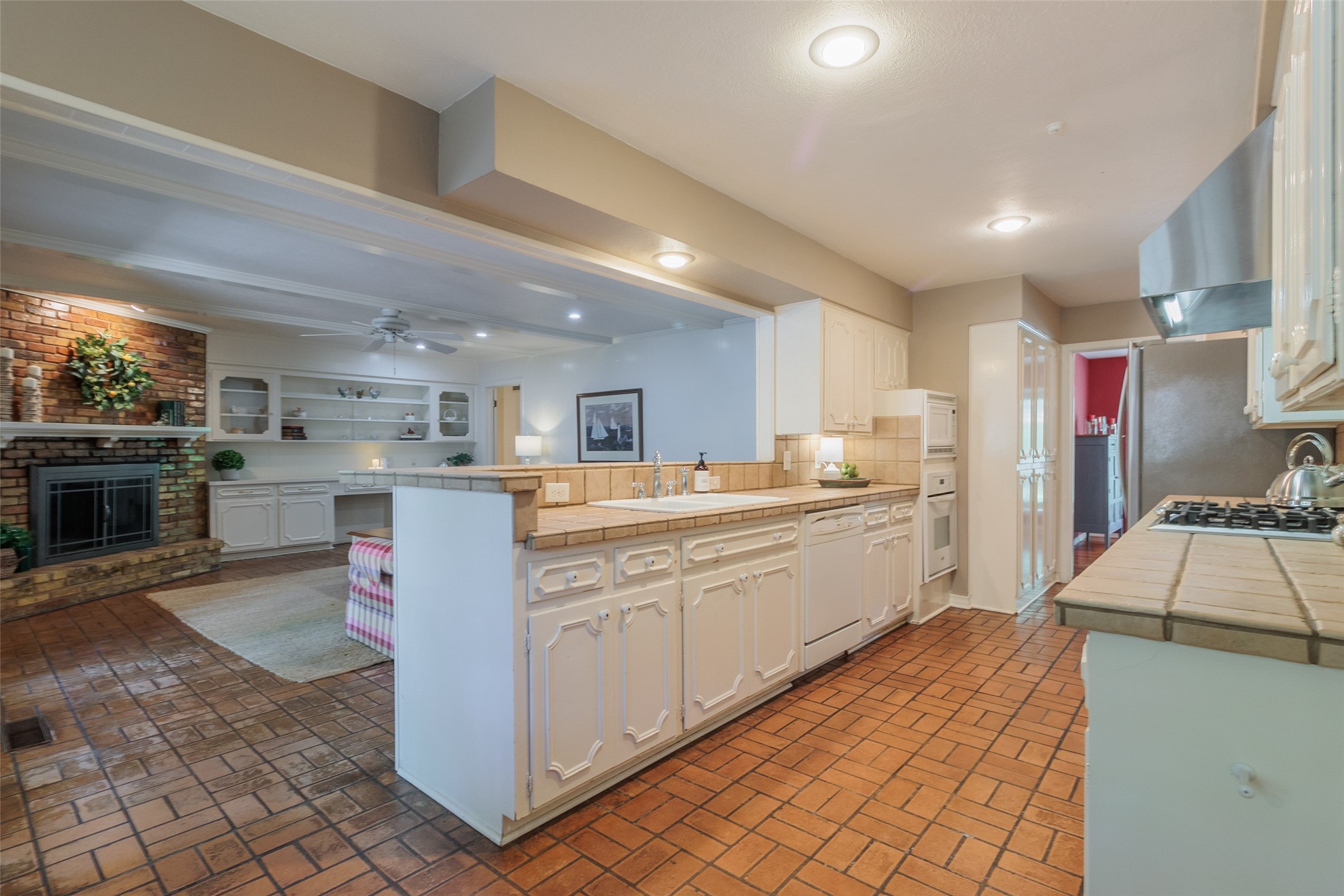 8207 San Cristobal Drive