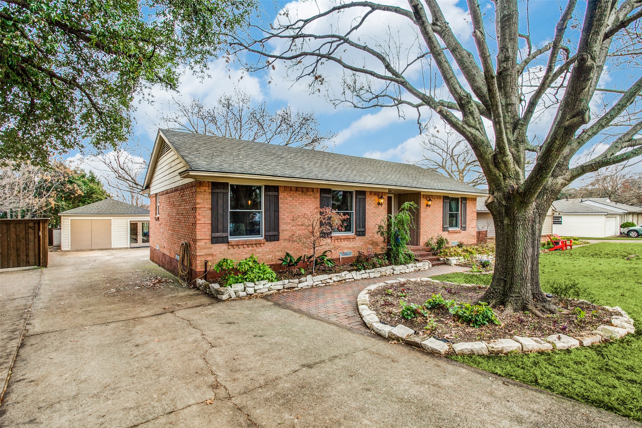 8914 Livenshire Drive