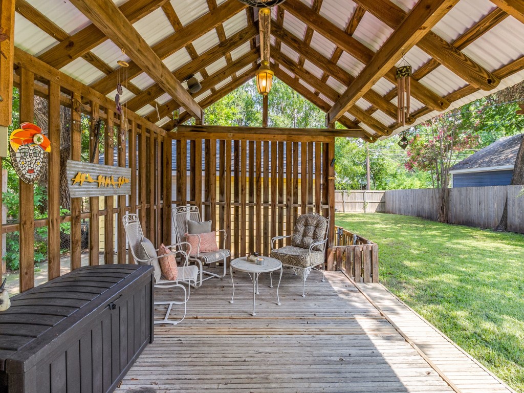 9010 Forest Hills
