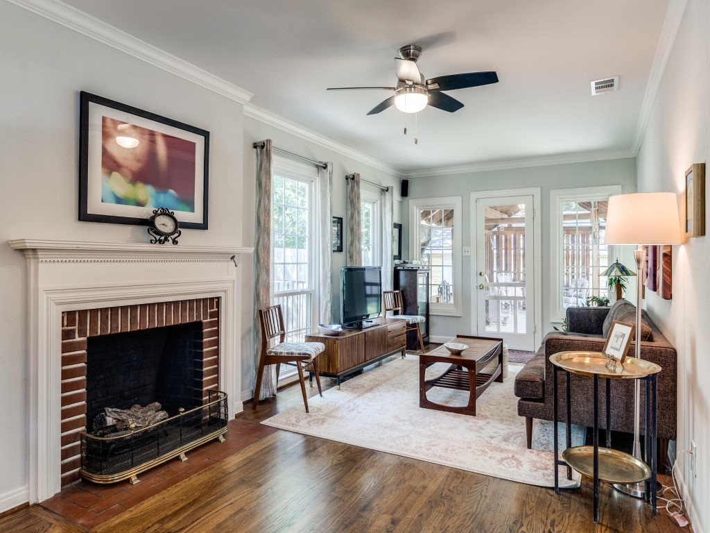 9010 Forest Hills
