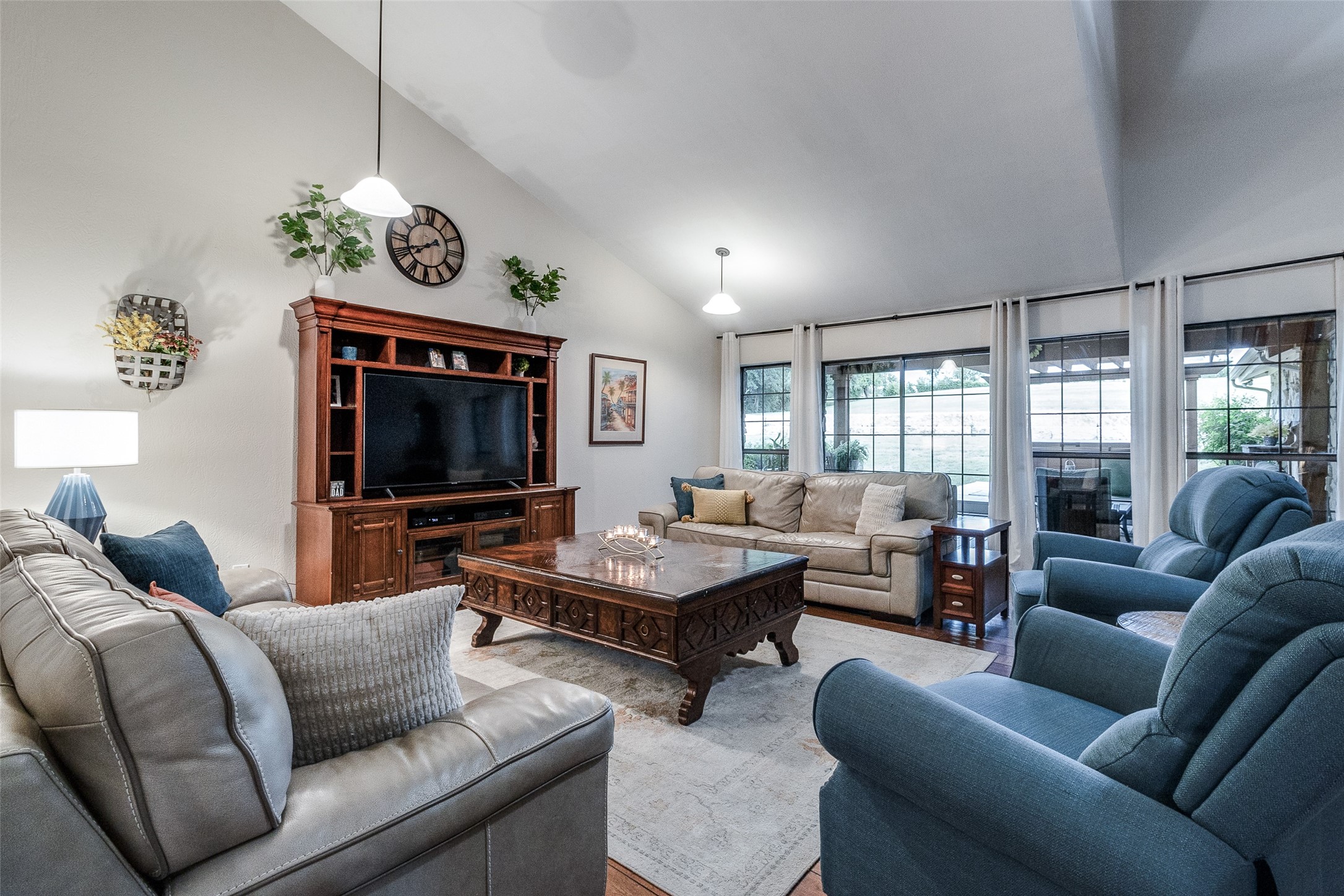 2150 Wynn Joyce