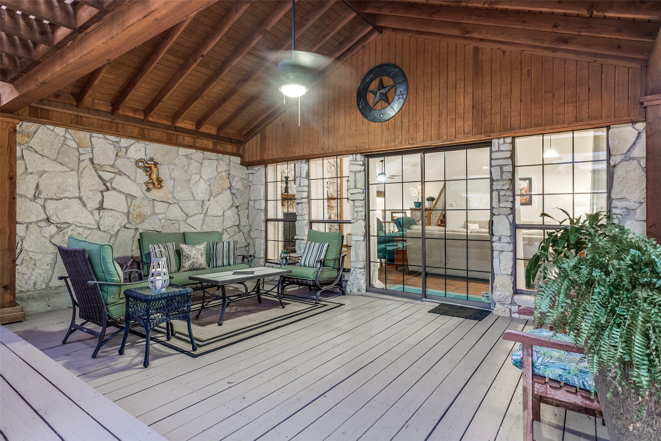 2150 Wynn Joyce