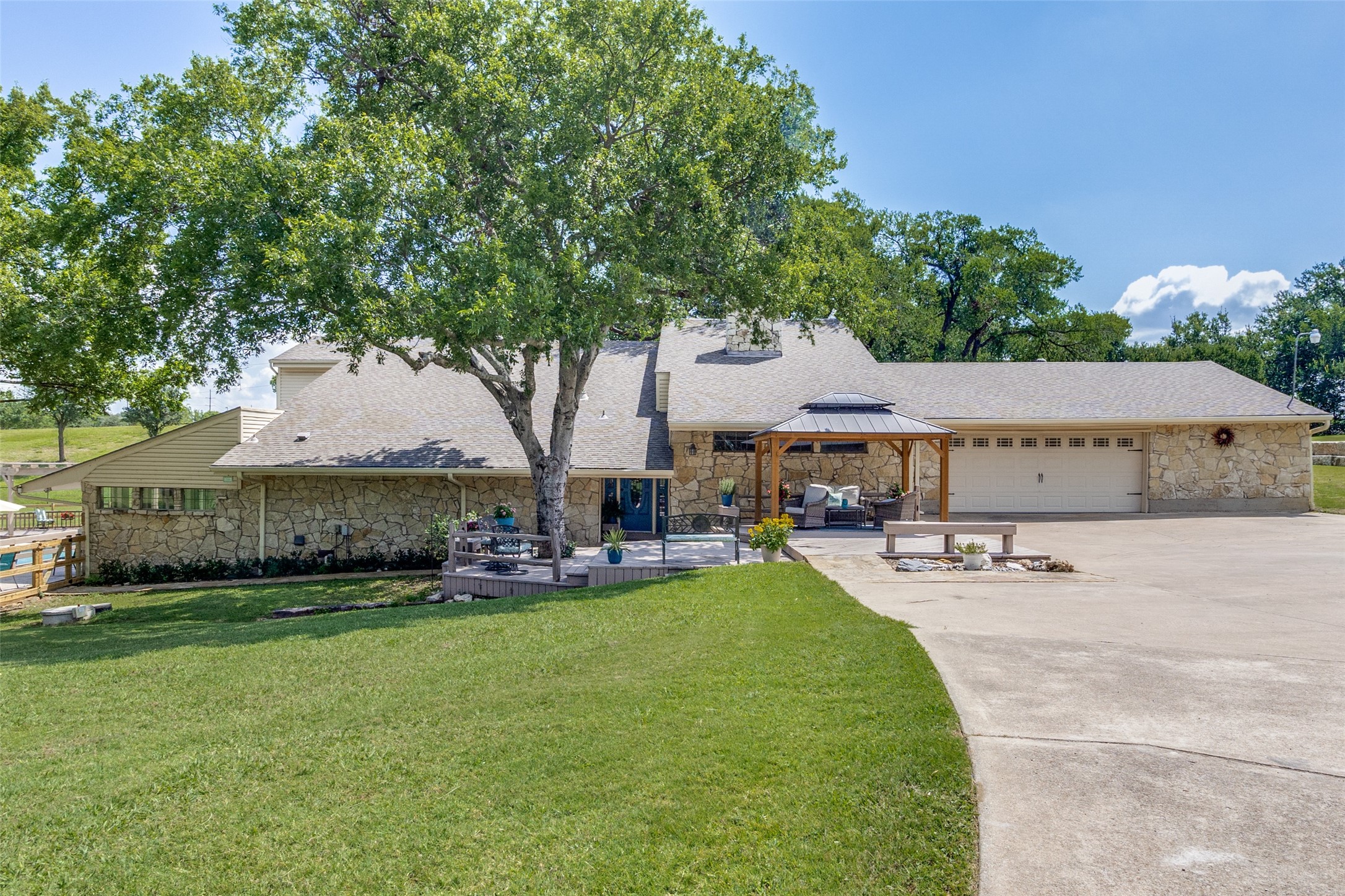 2150 Wynn Joyce