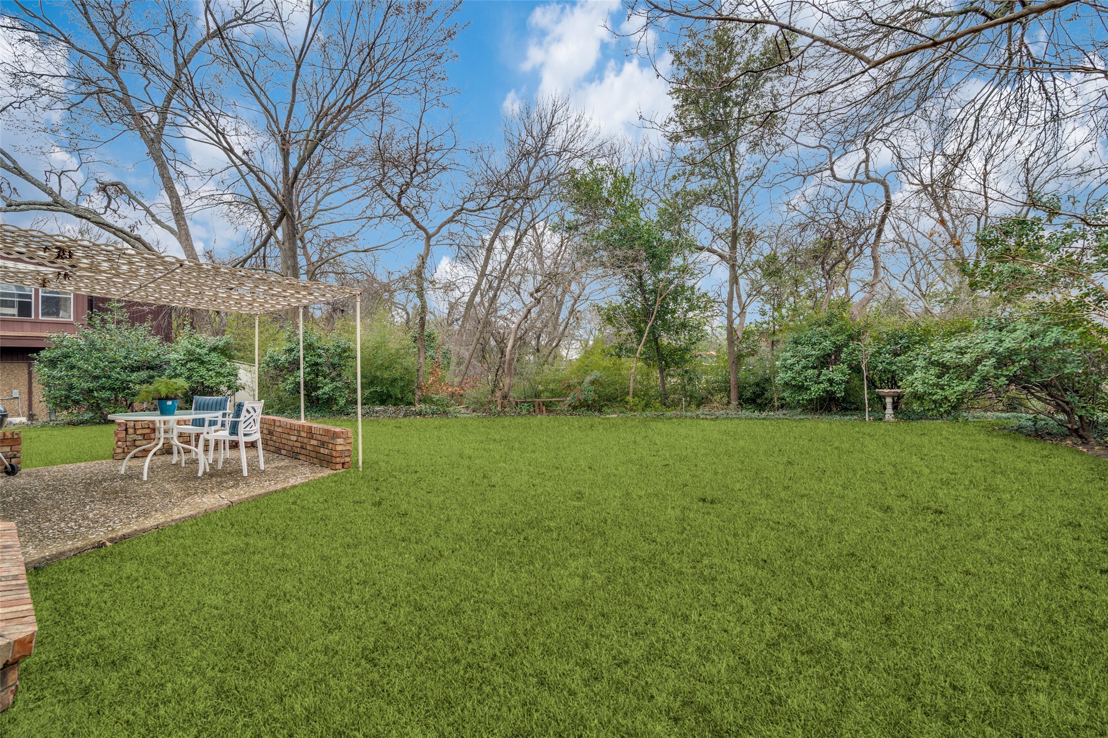 10710 Meadowcliff Lane