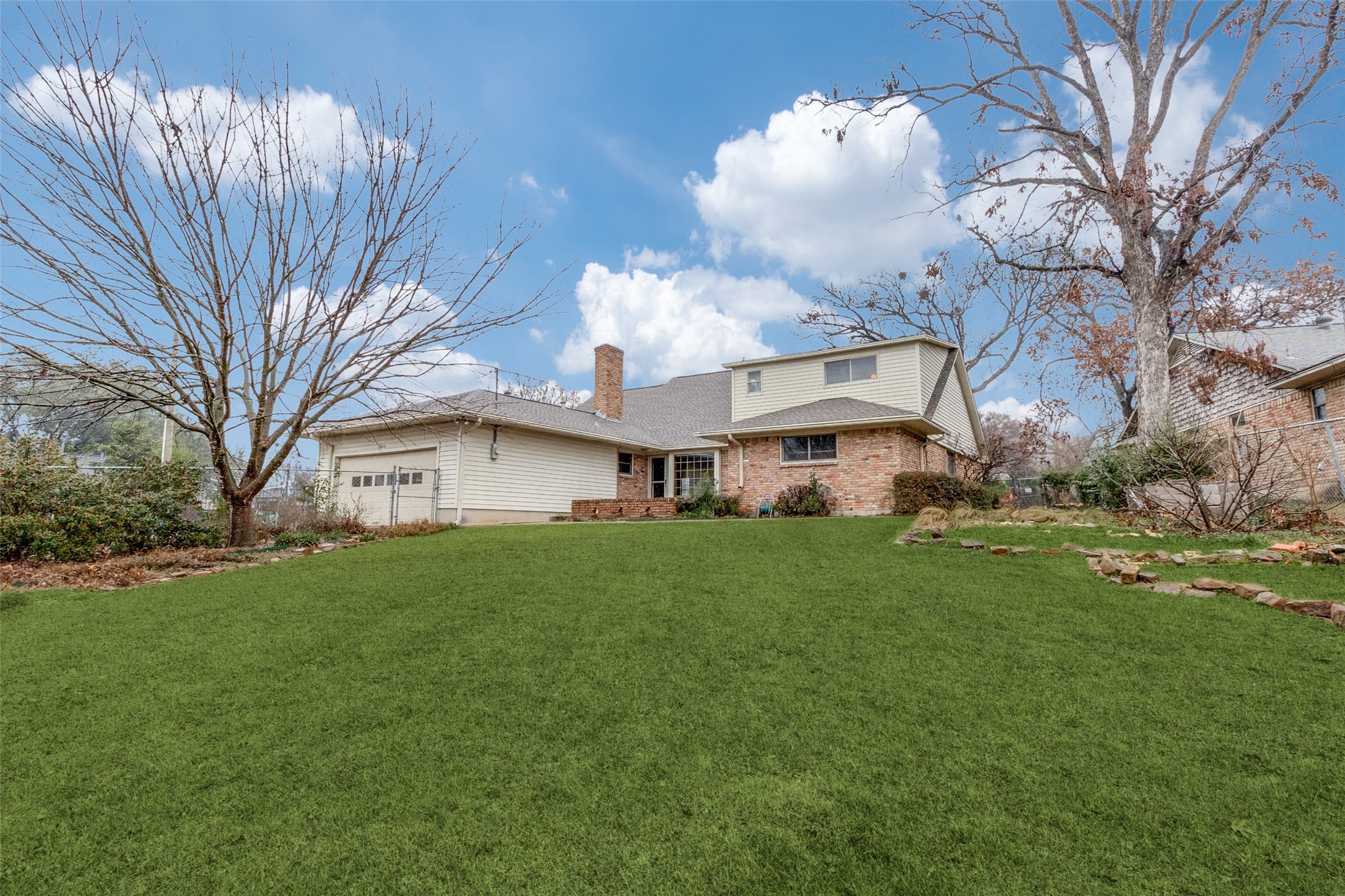 9410 Gatetrail Drive