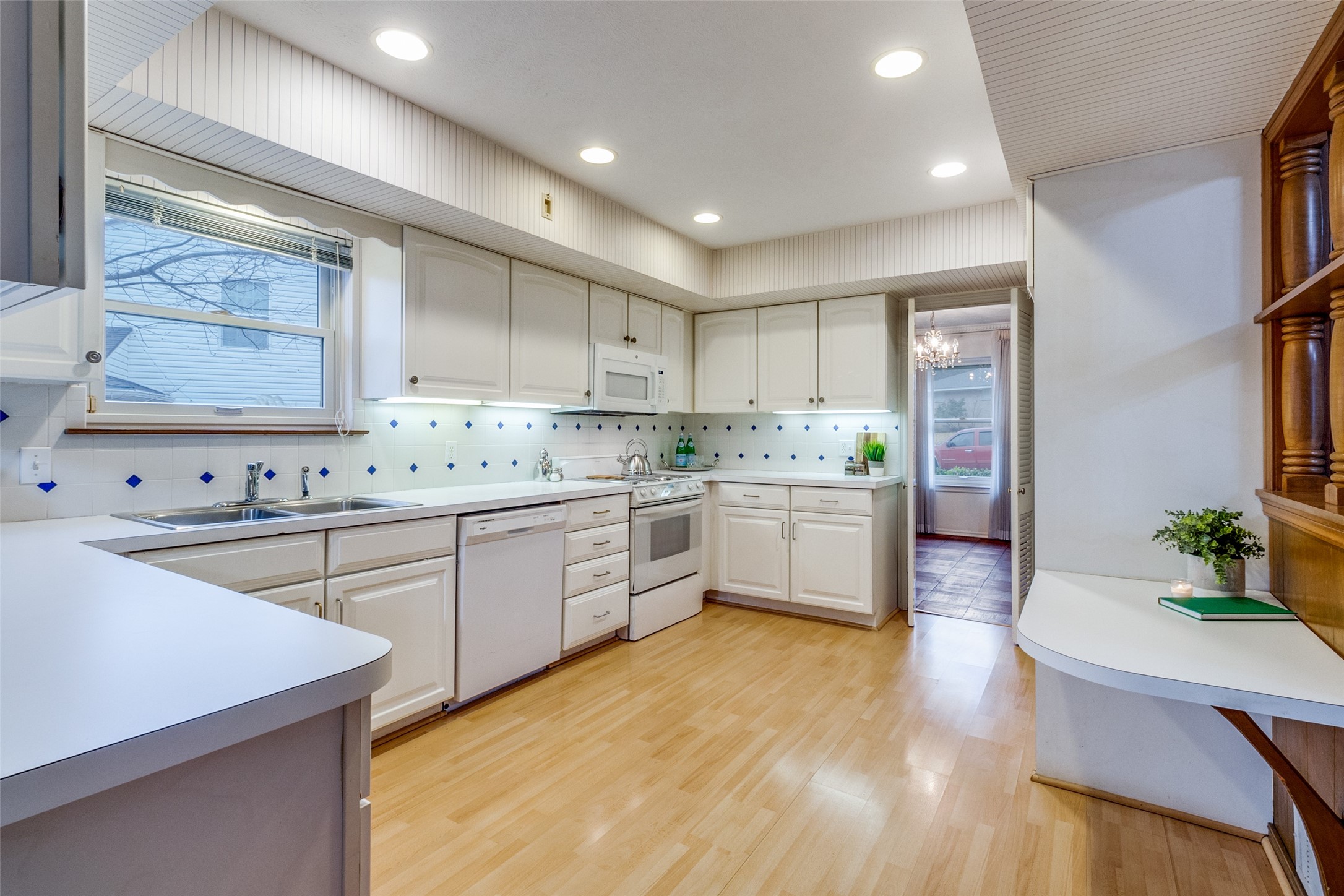 9410 Gatetrail Drive