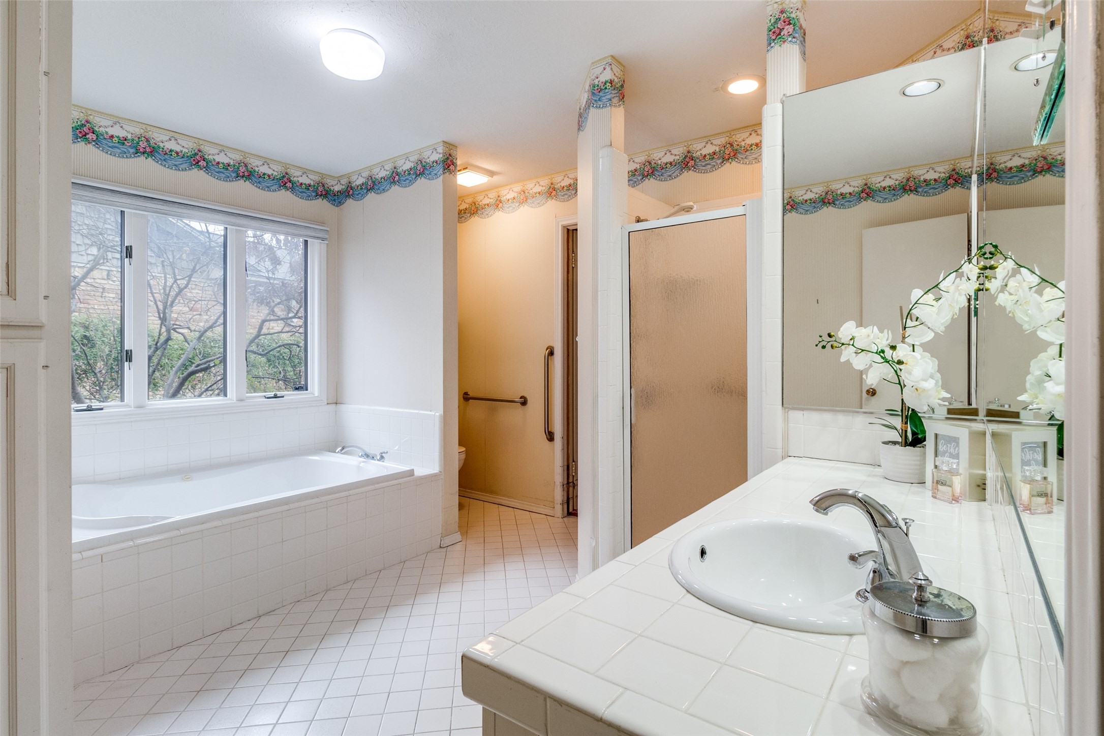 9410 Gatetrail Drive
