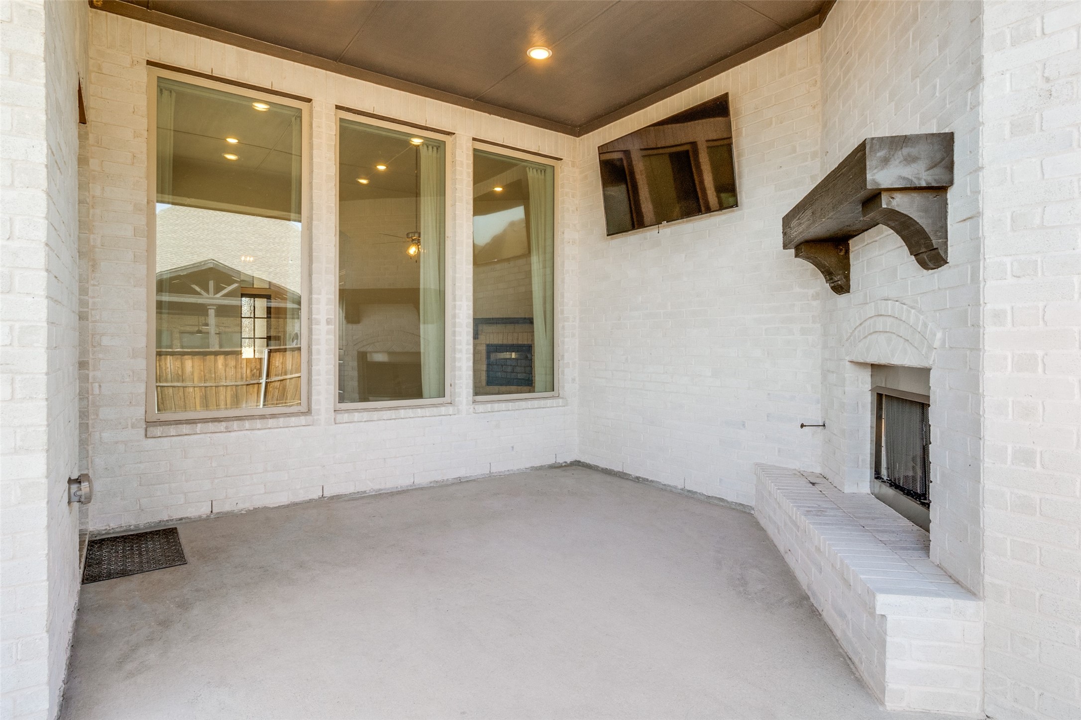 1490 Siena Lane