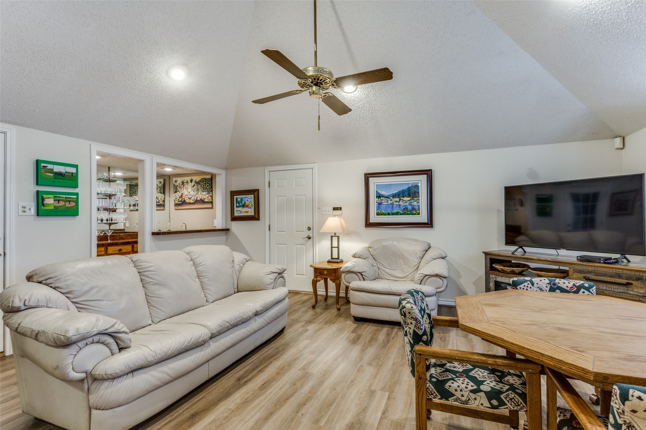 2903 Valleyview Drive