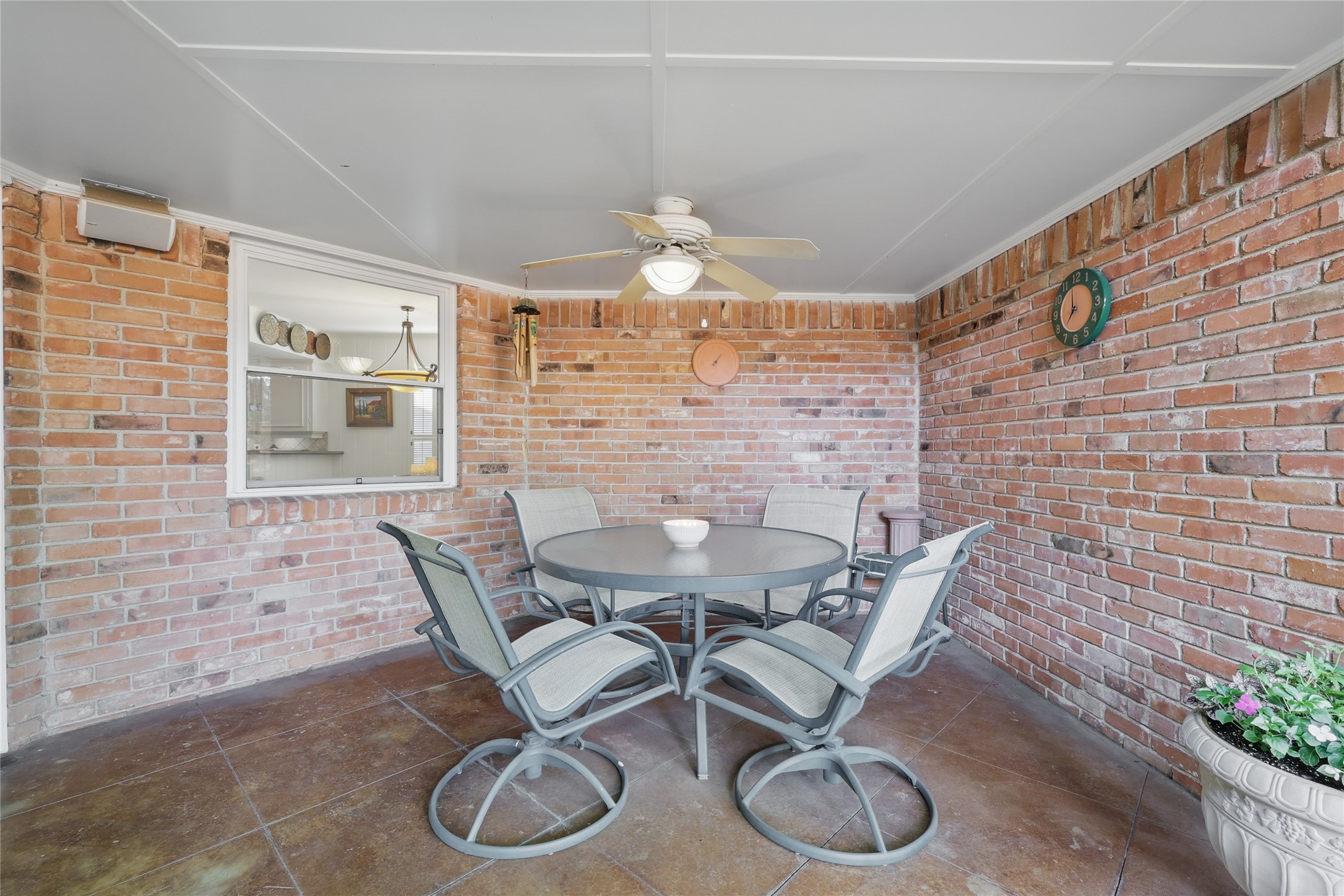 3347 Camelot Drive
