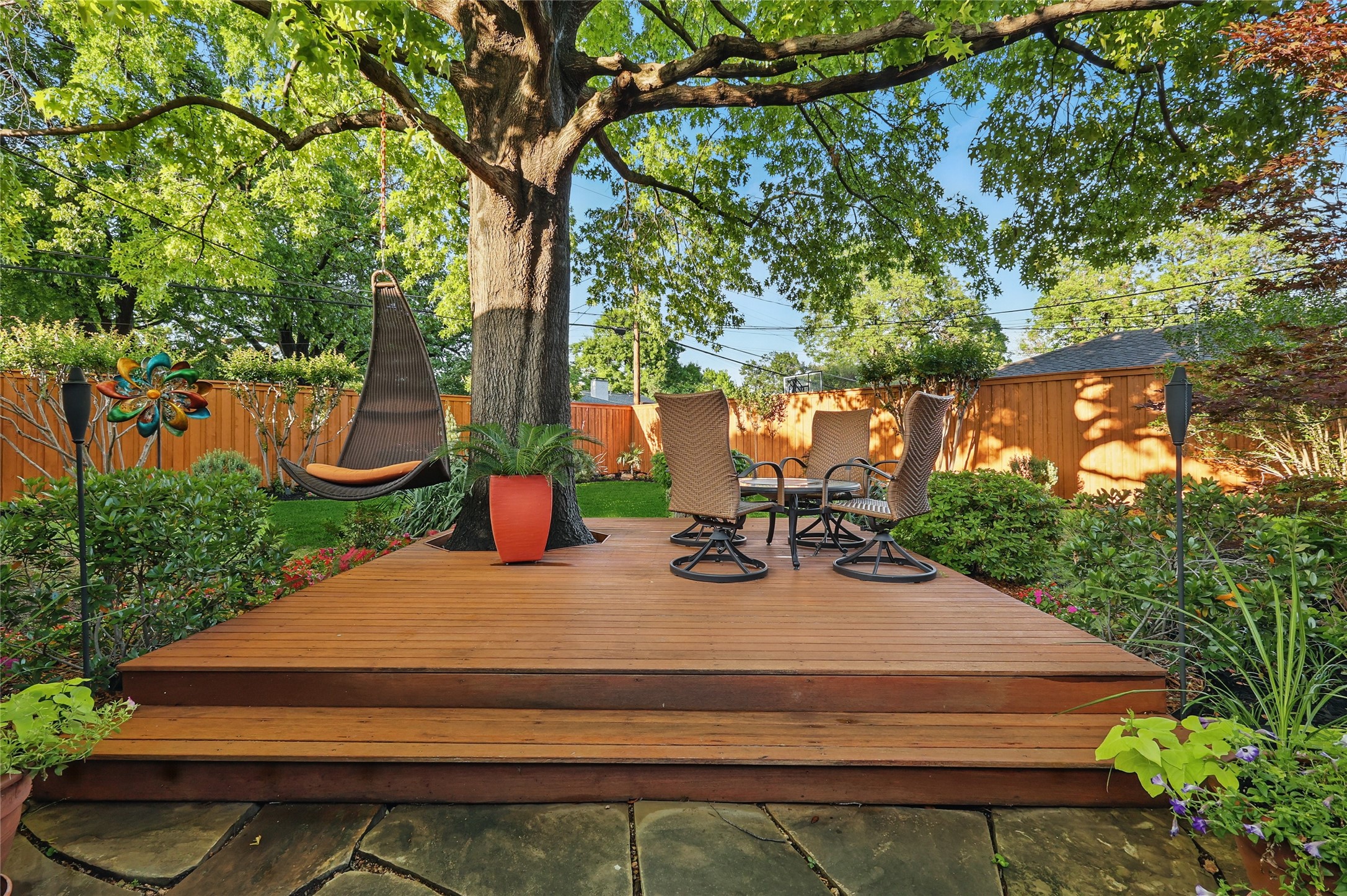 3347 Camelot Drive