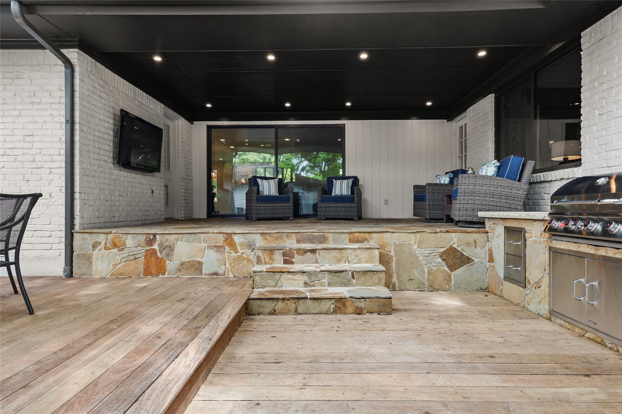 11641 Sasanqua Lane