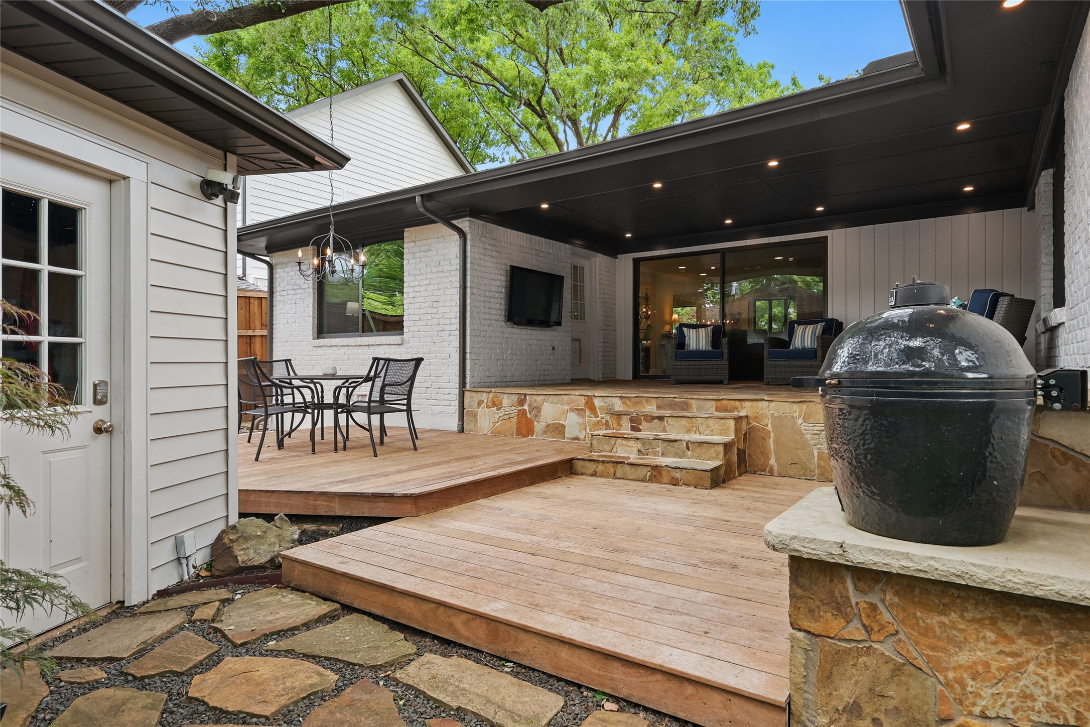 11641 Sasanqua Lane