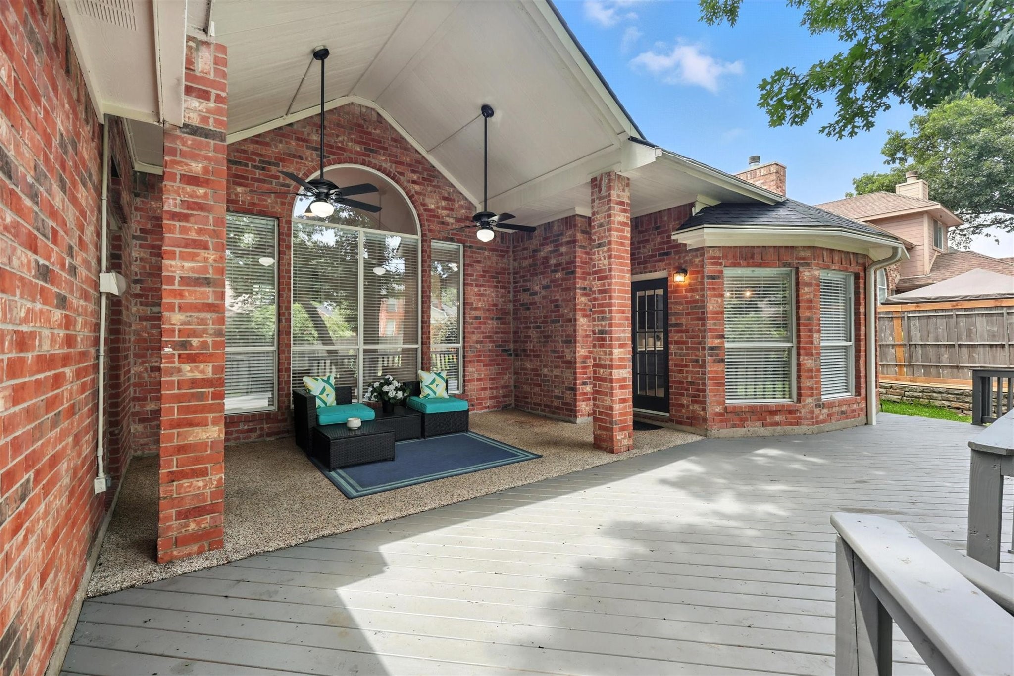 2402 Pittsburg Landing