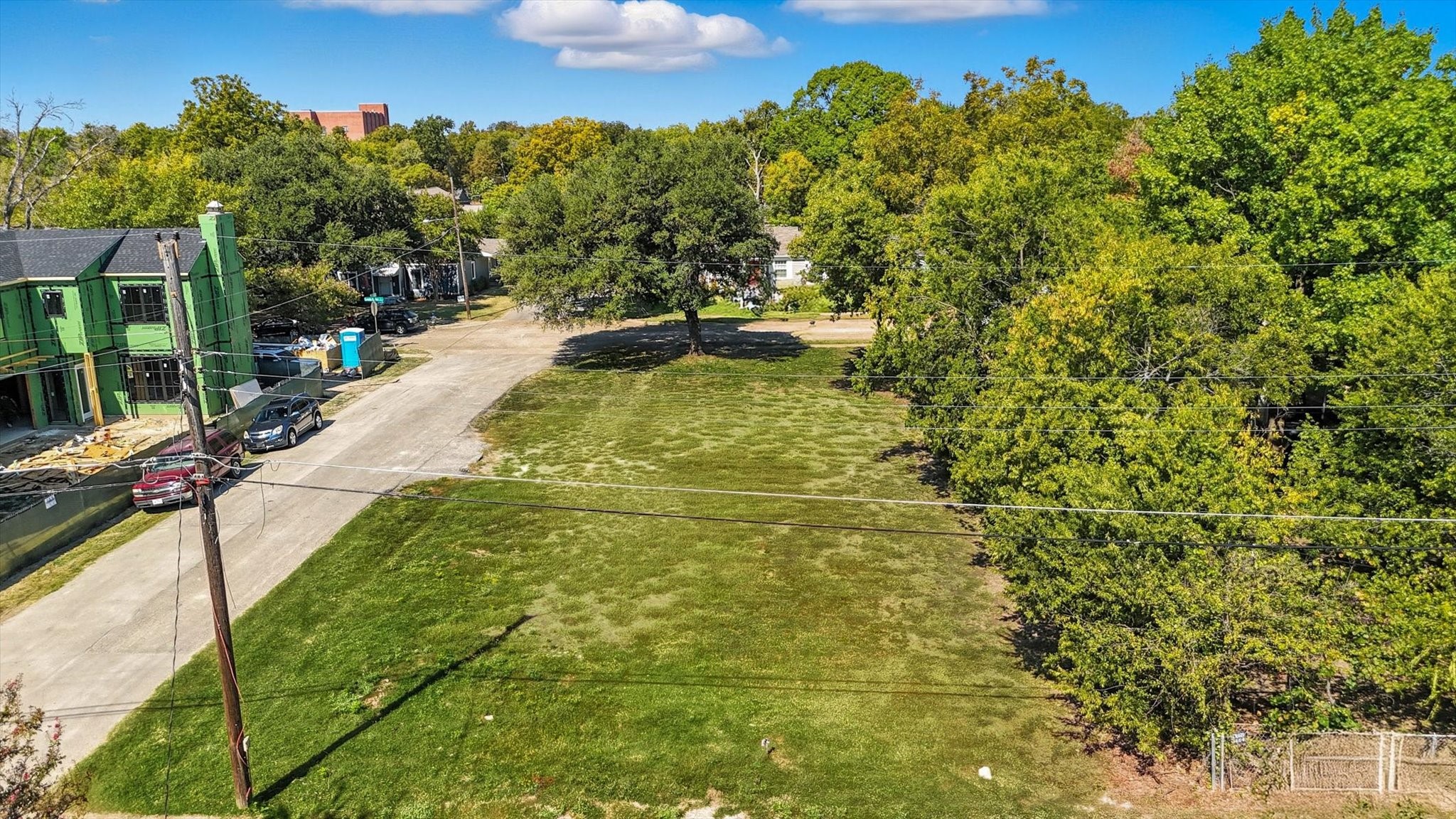 9002 Santa Clara Drive