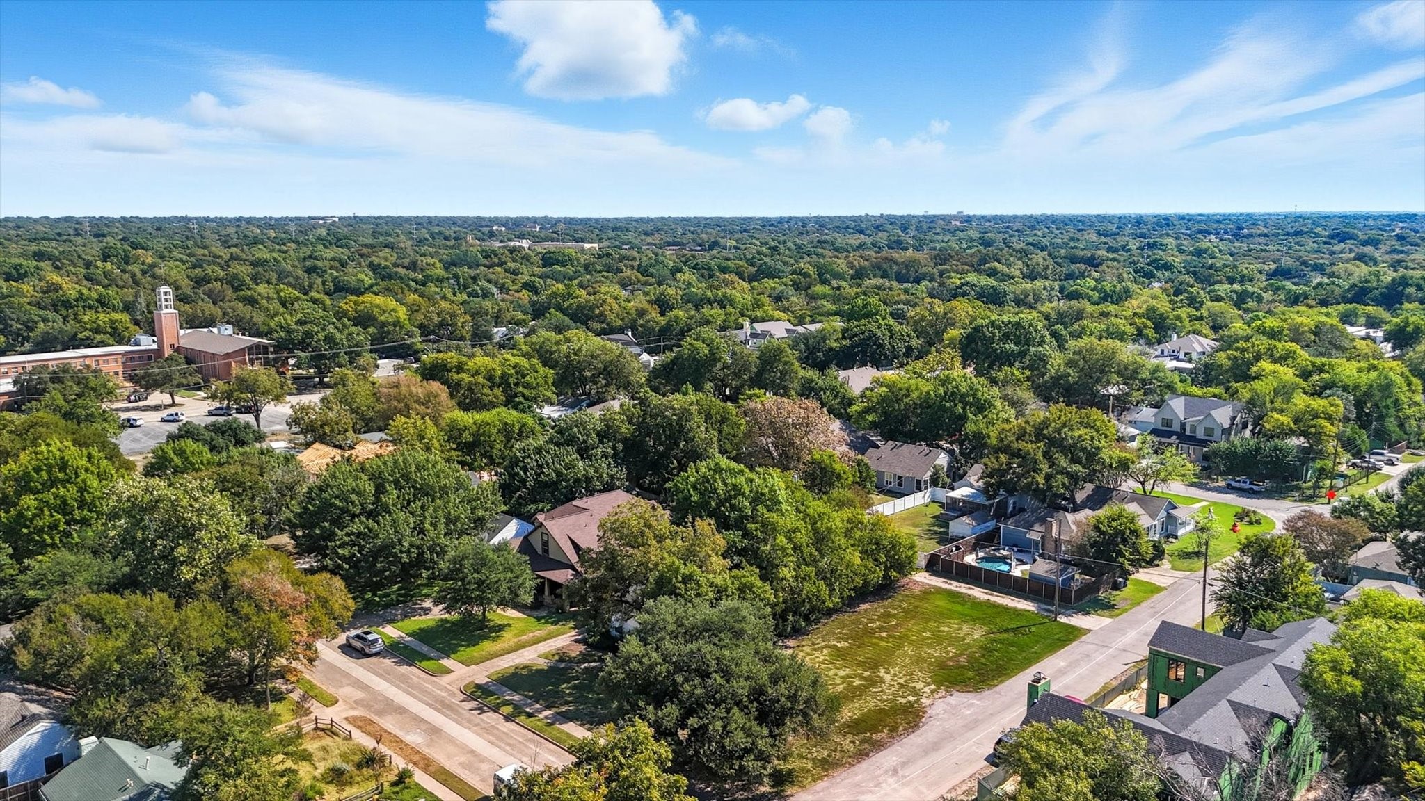 9002 Santa Clara Drive