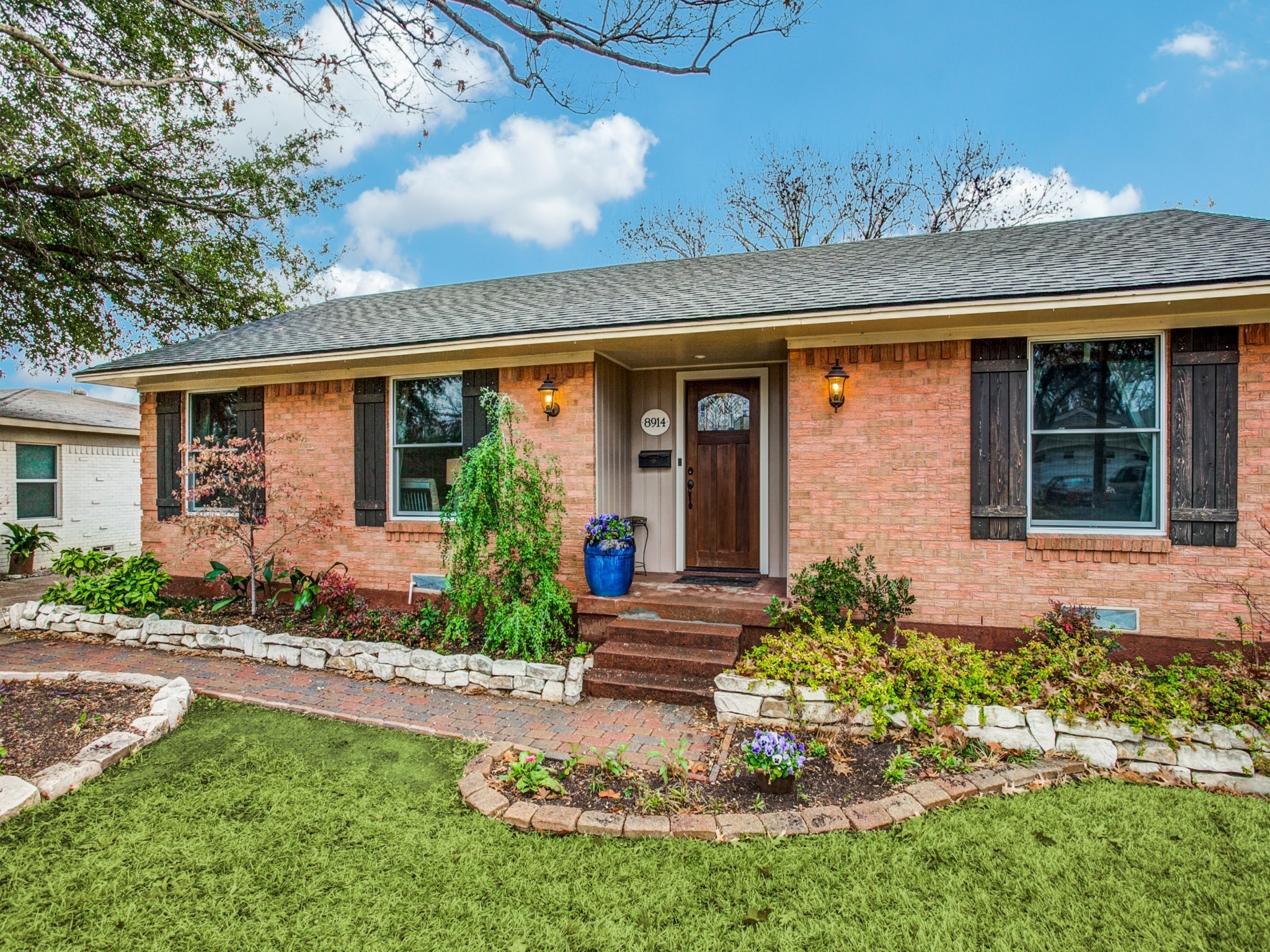 8914 Livenshire Drive