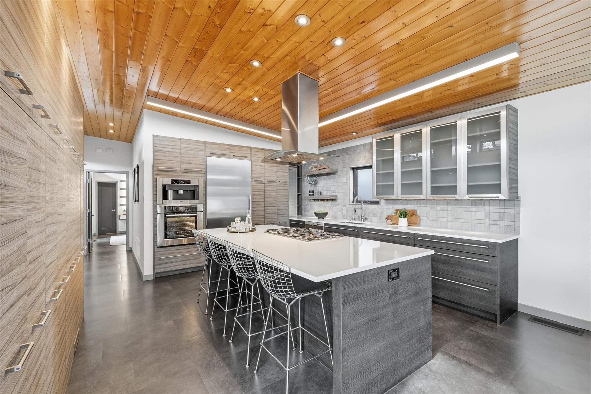 9211 E Lake Highlands Drive