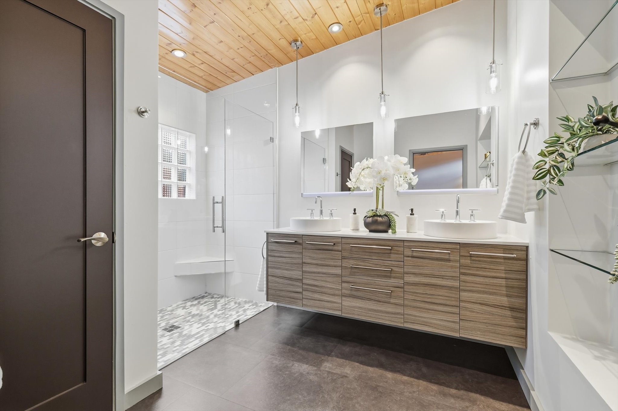 9211 E Lake Highlands Drive