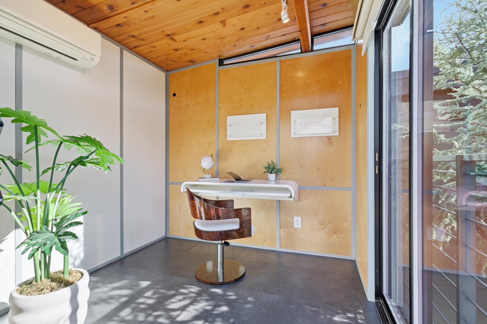 9211 E Lake Highlands Drive