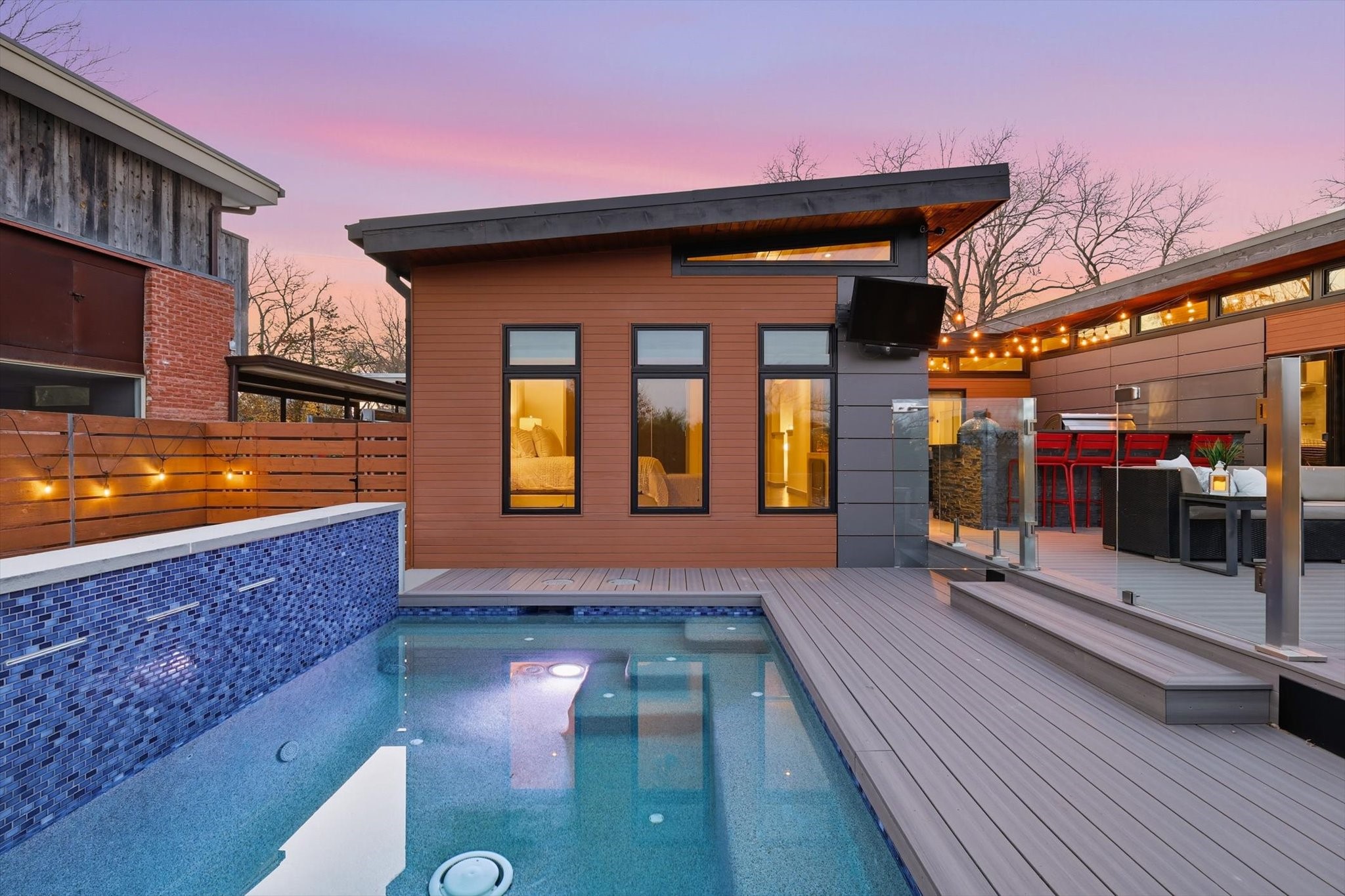 9211 E Lake Highlands Drive