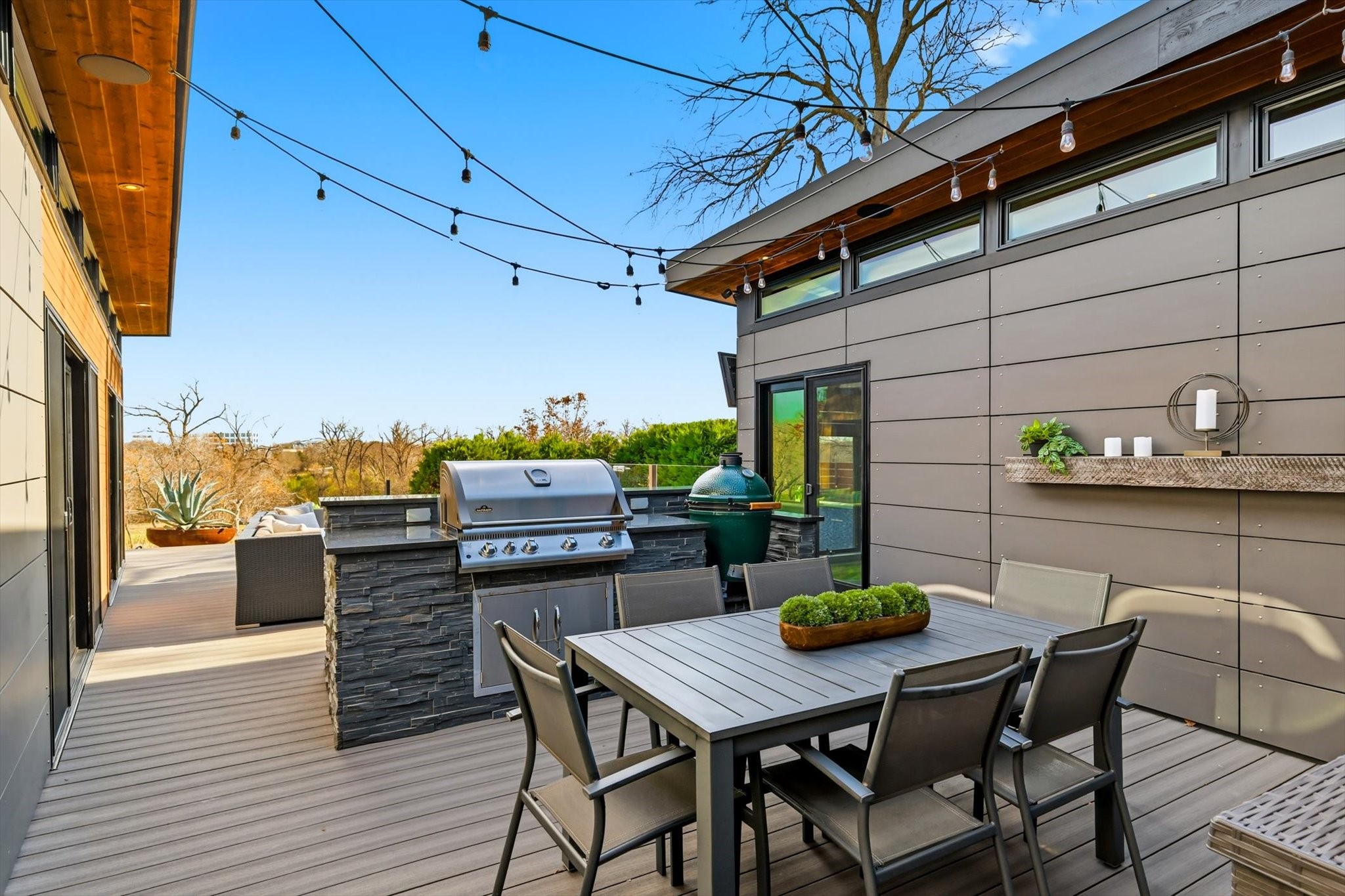 9211 E Lake Highlands Drive