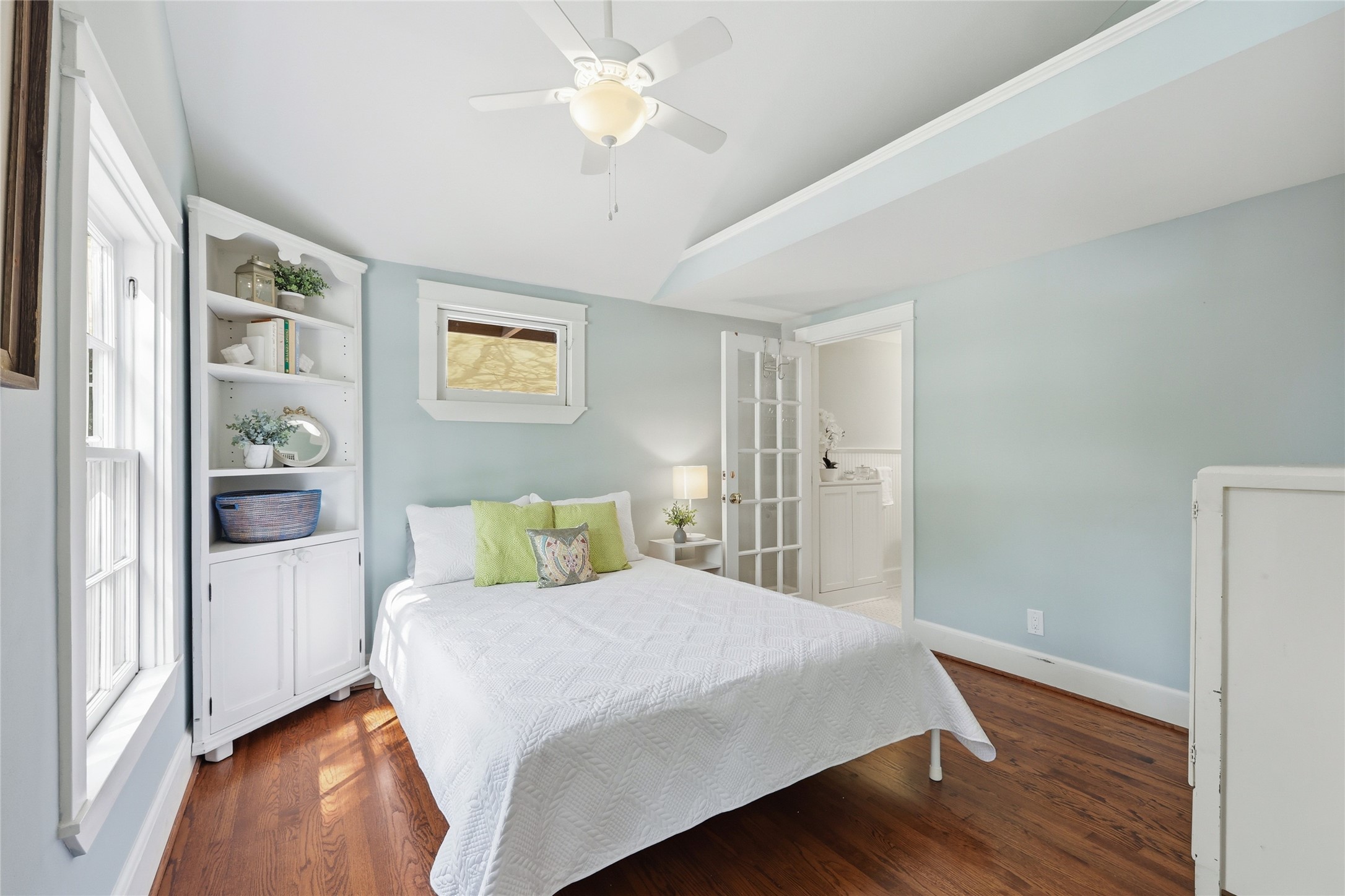 9204 Hermosa Drive