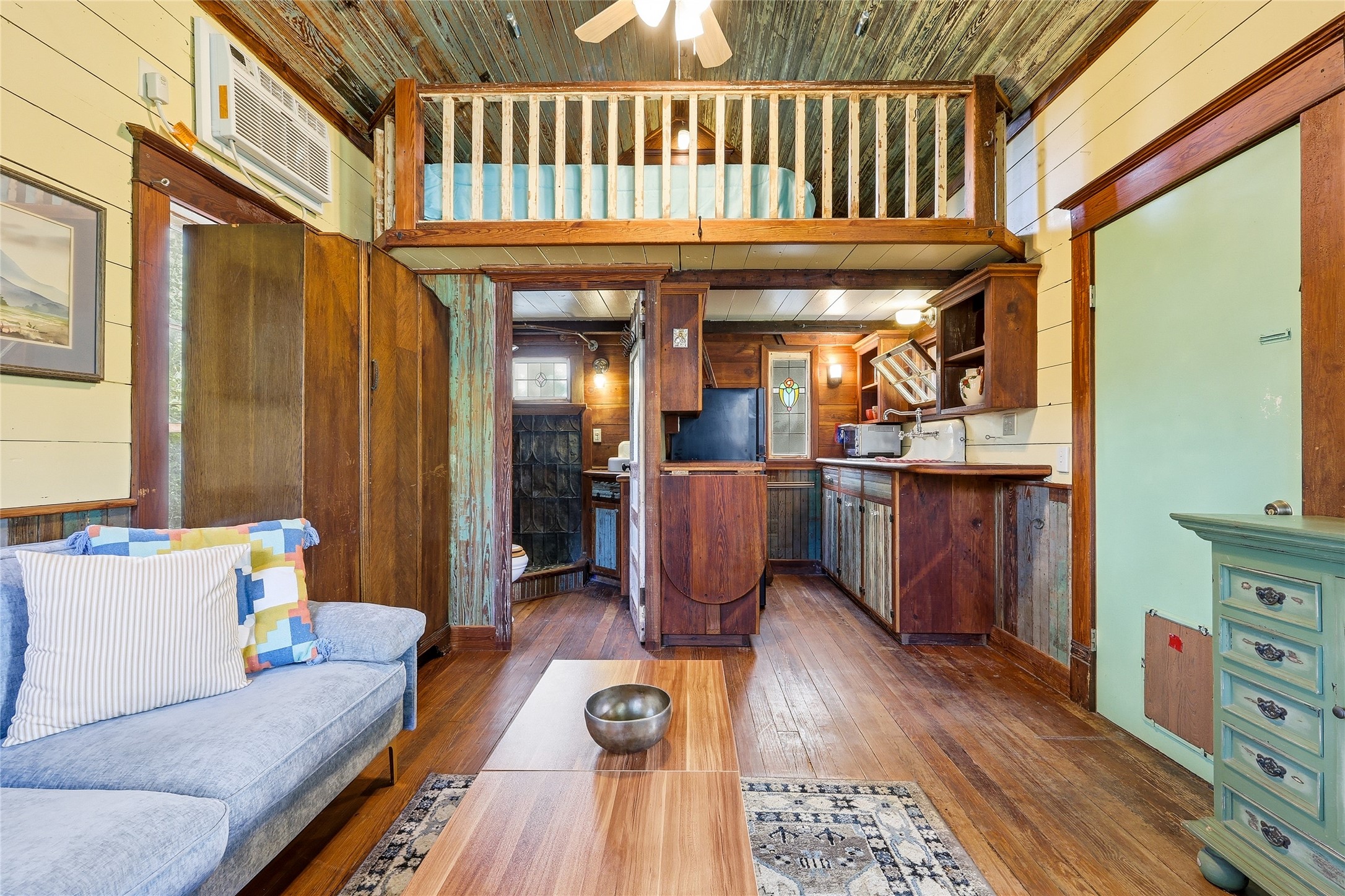 9204 Hermosa Drive