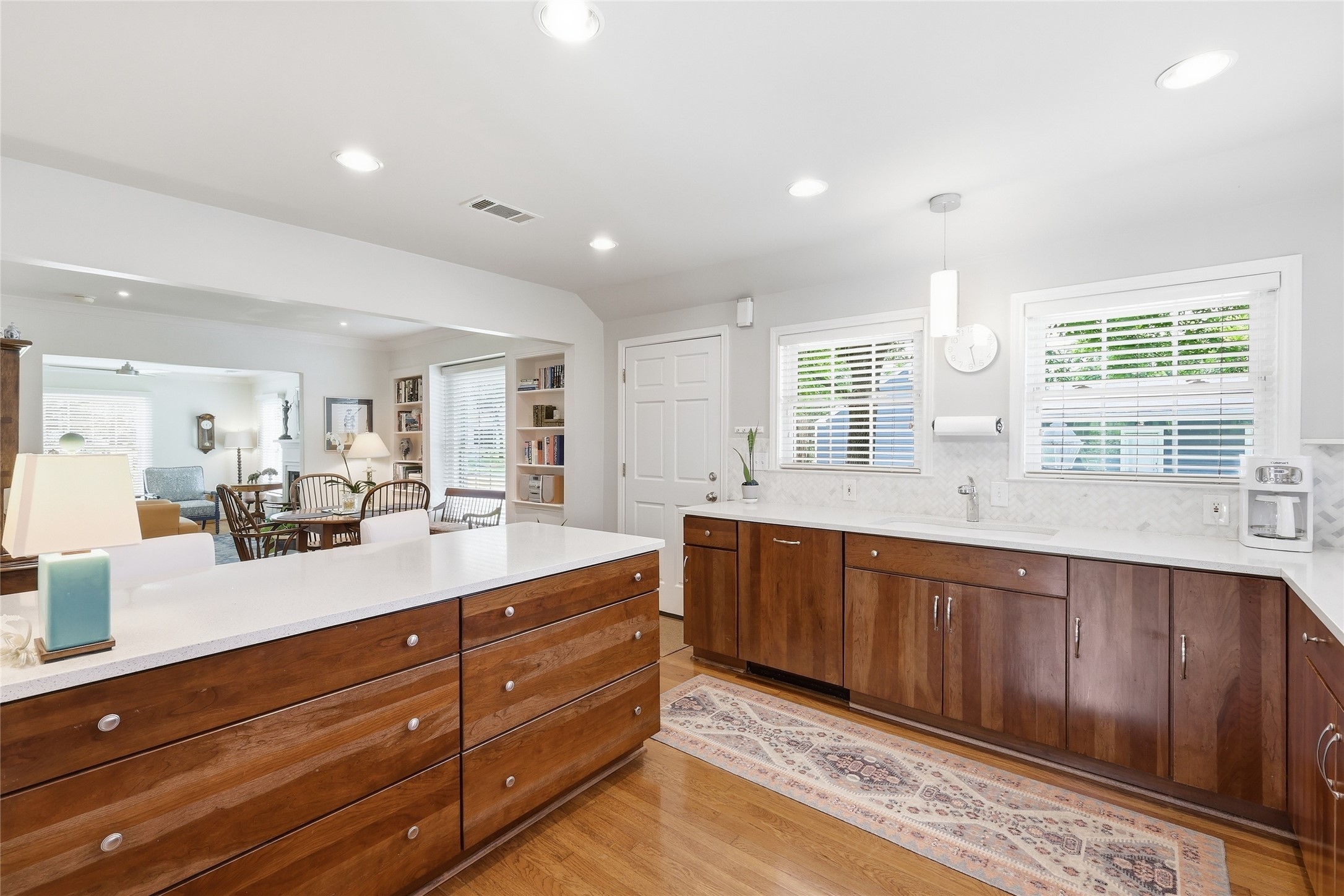 9003 Santa Clara Drive