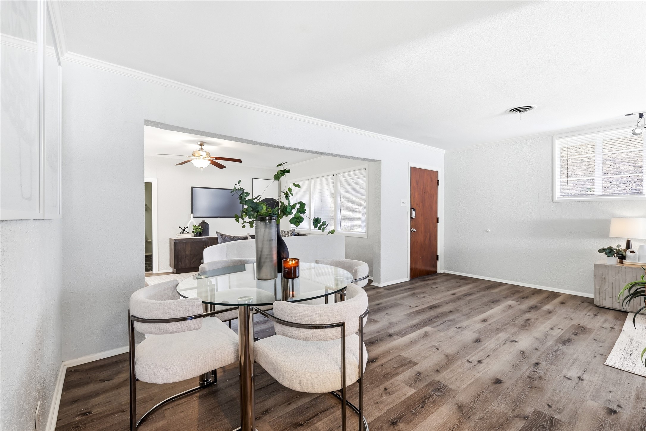10208 Lake Gardens Drive