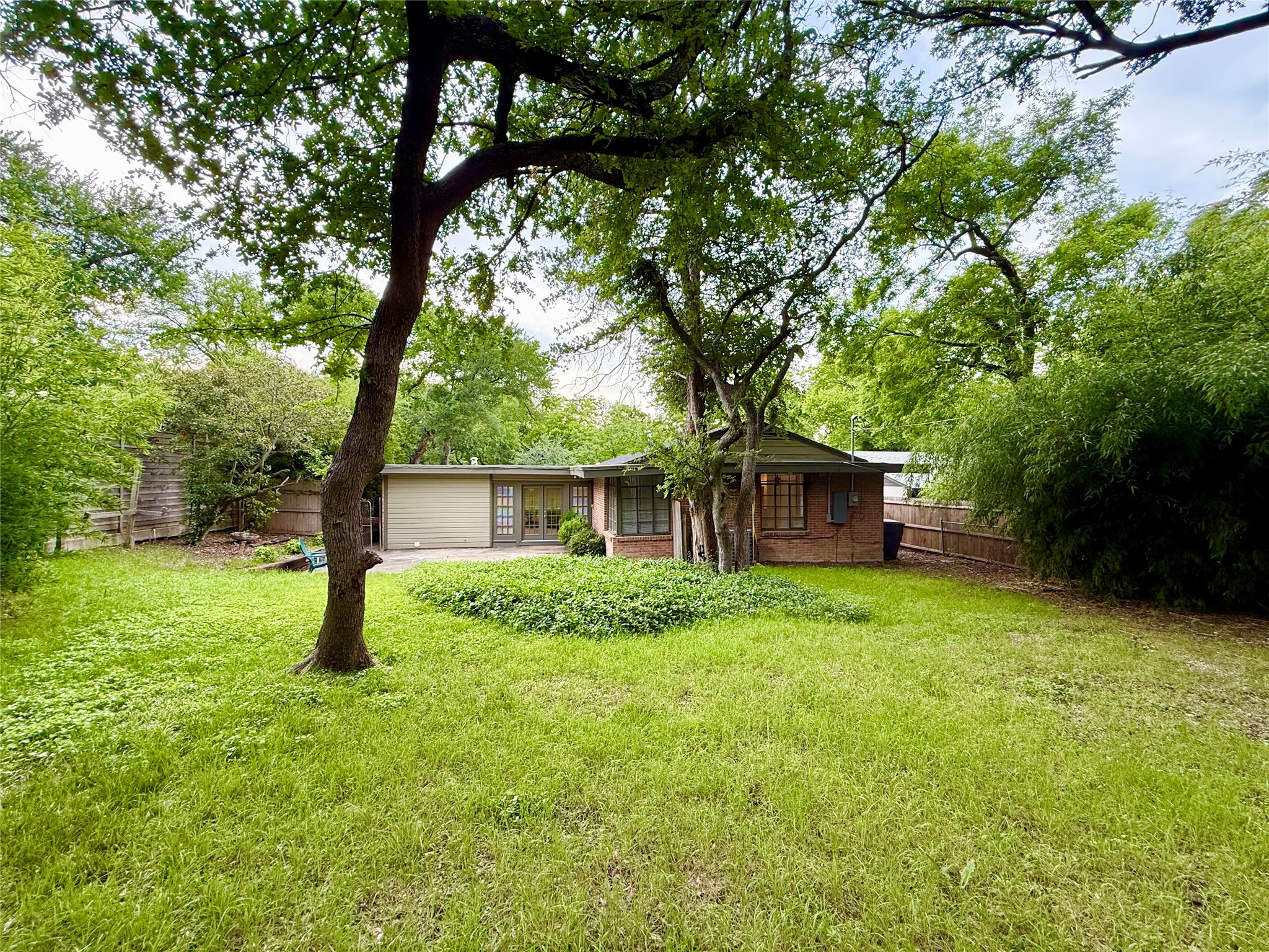 10208 Lake Gardens Drive