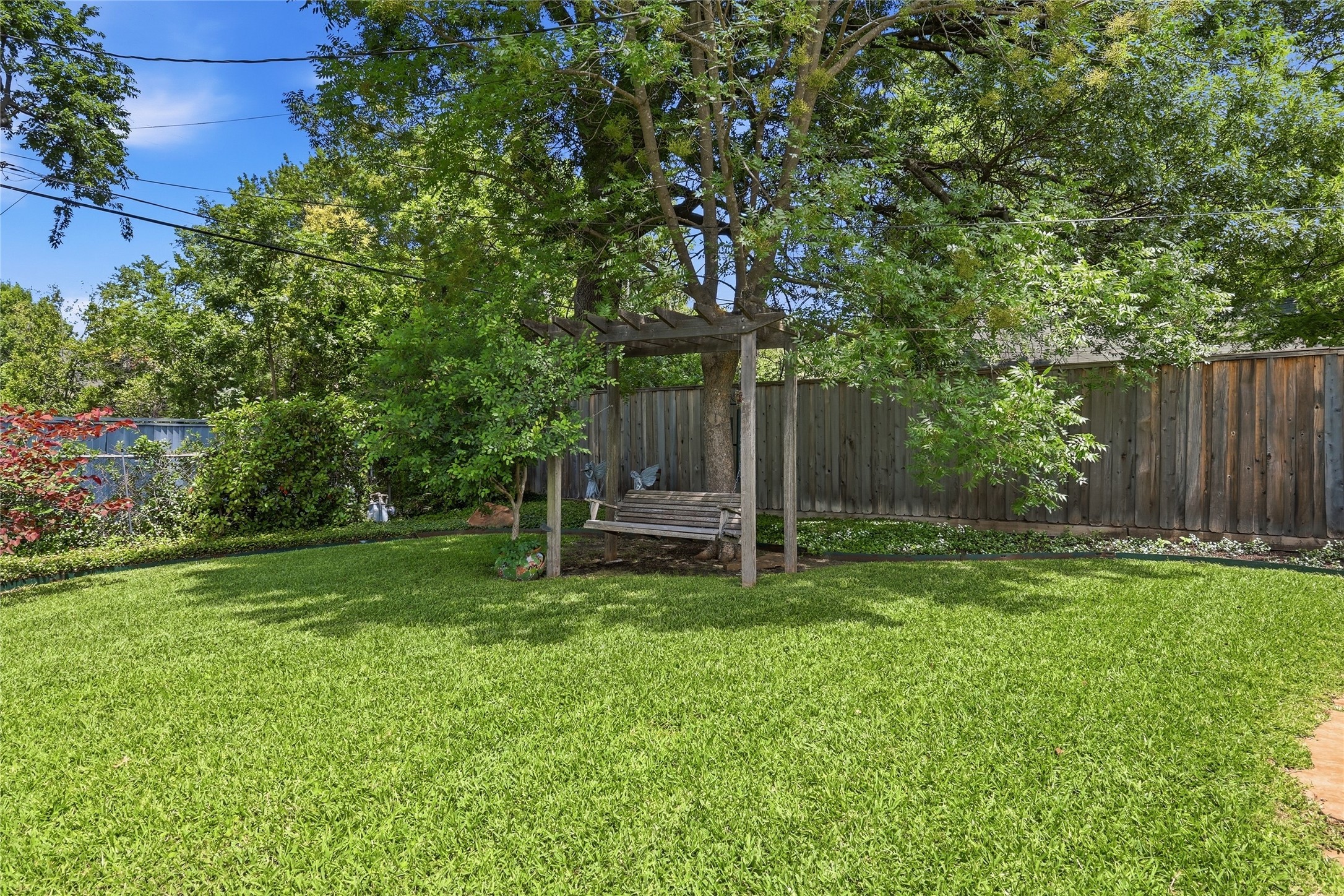 9003 Santa Clara Drive