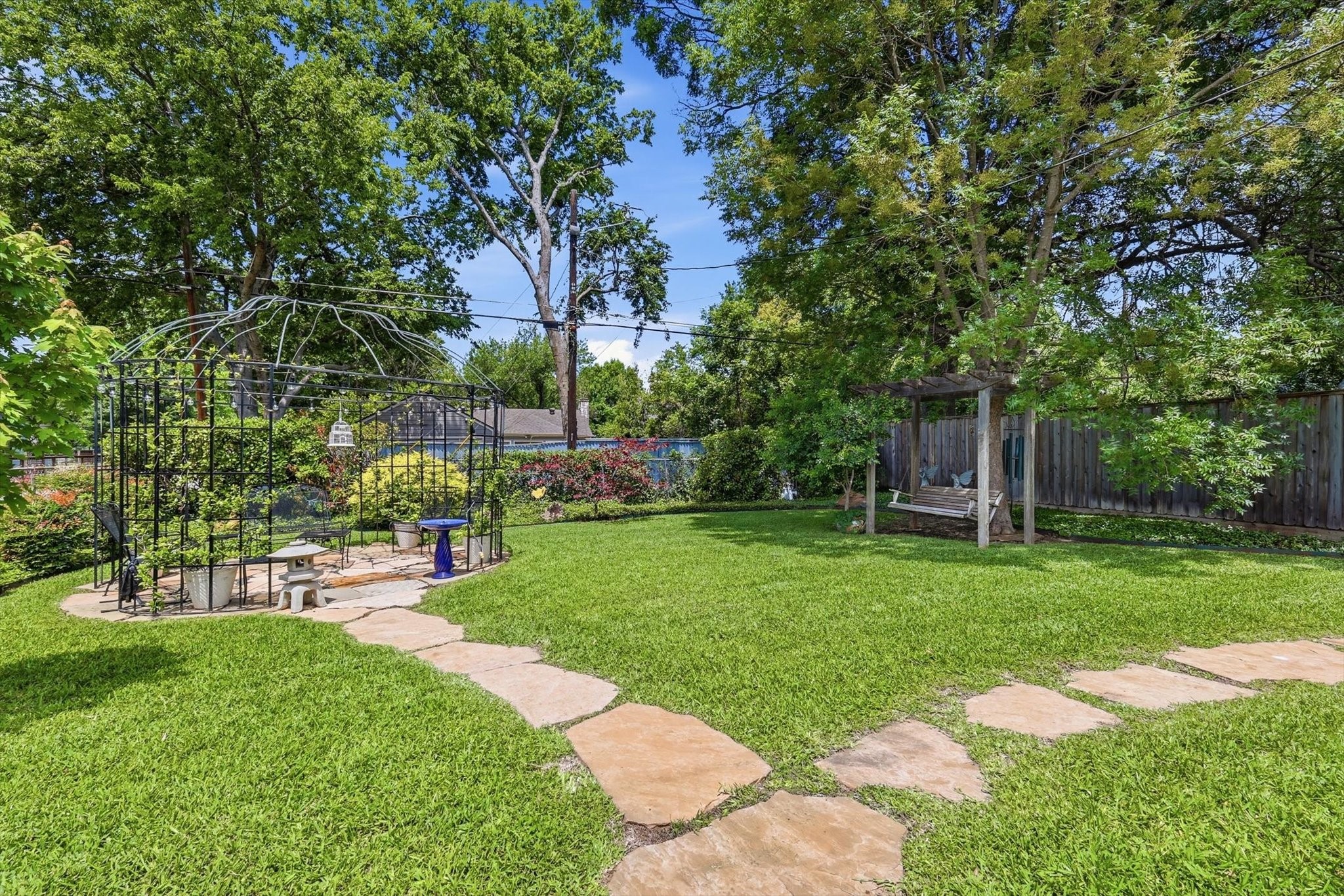 9003 Santa Clara Drive
