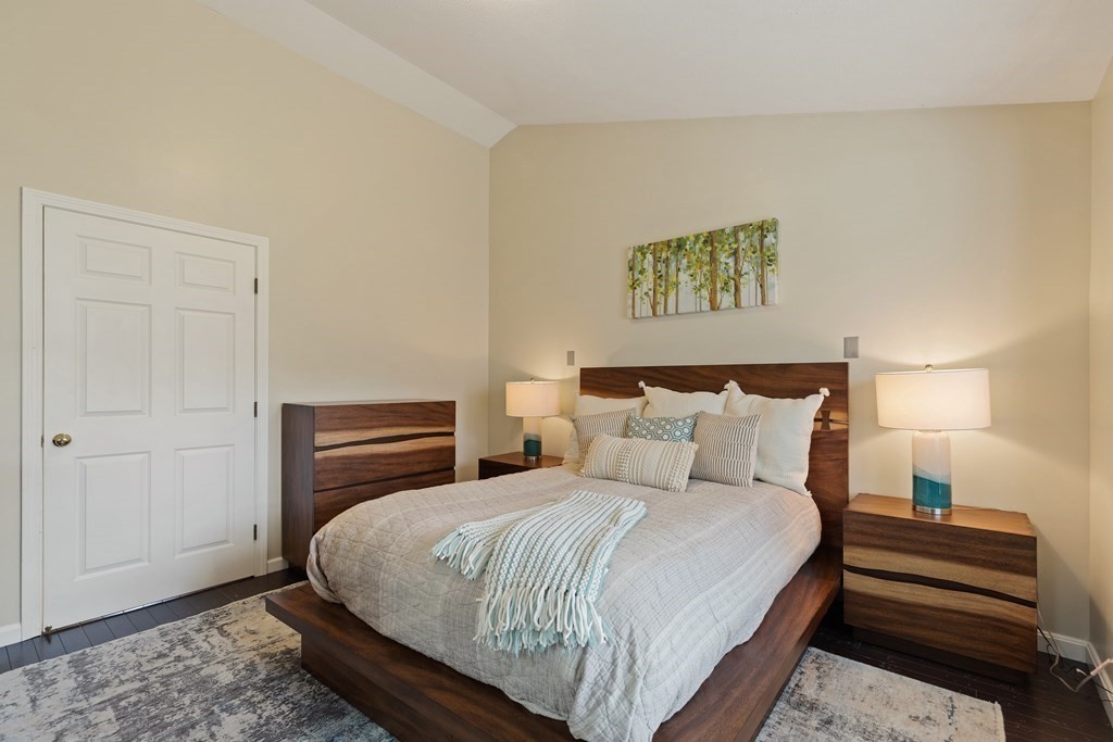 15 Oak Leaf Way Unit: 15