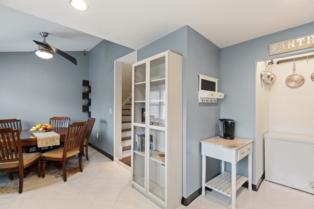 15 Oak Leaf Way Unit: 15