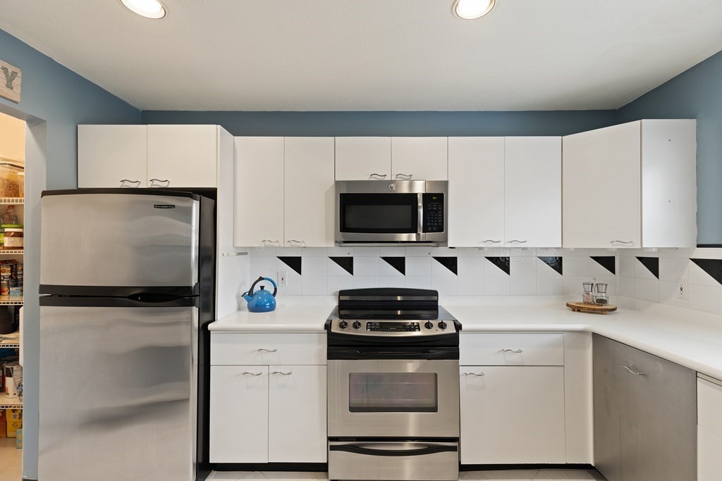 15 Oak Leaf Way Unit: 15