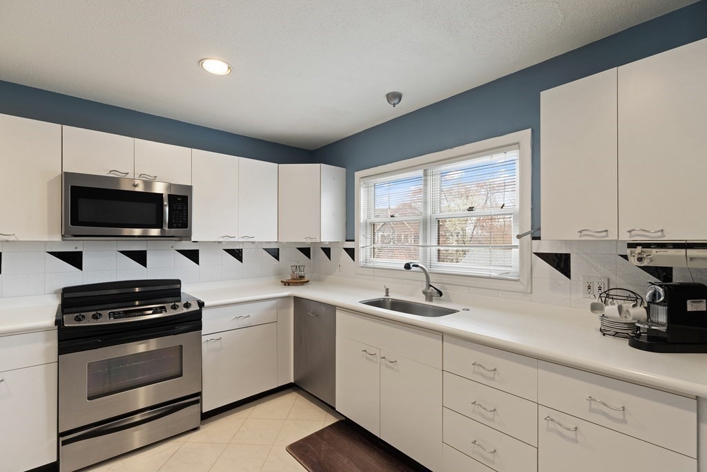 15 Oak Leaf Way Unit: 15