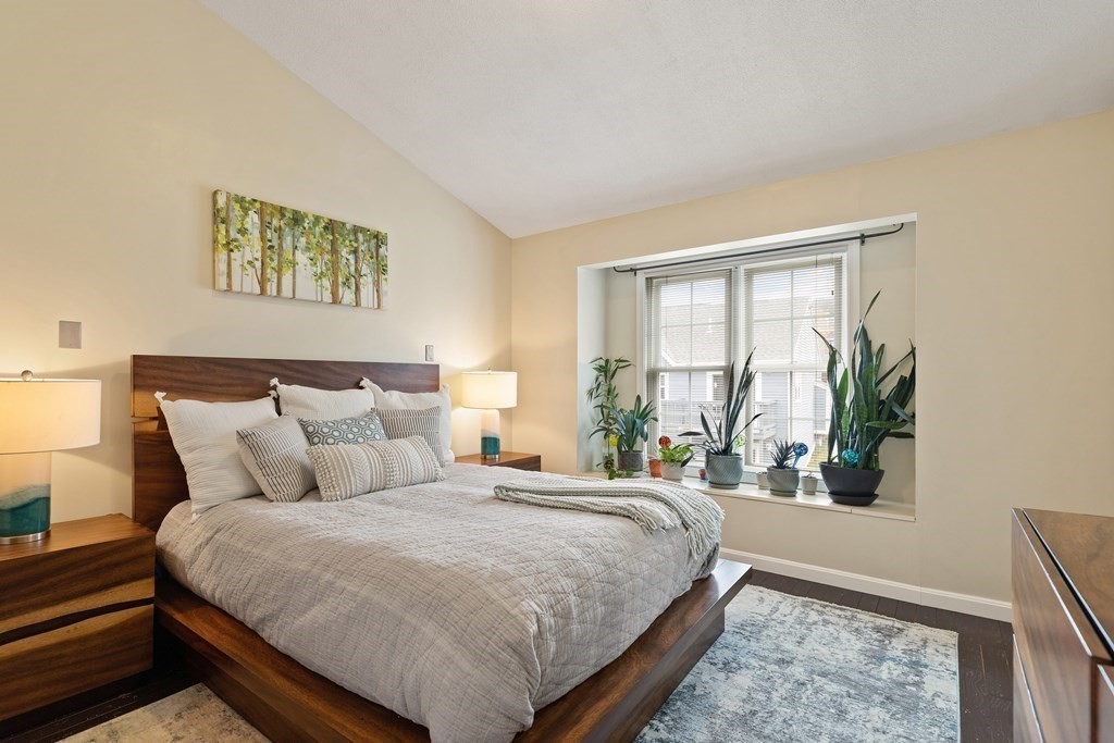 15 Oak Leaf Way Unit: 15