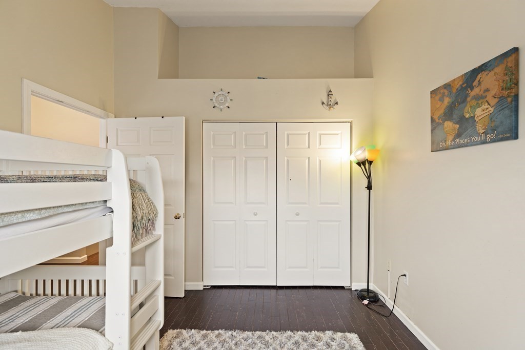 15 Oak Leaf Way Unit: 15