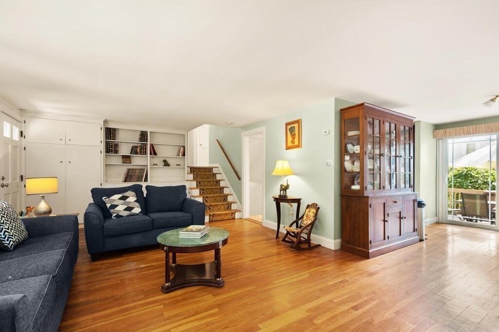 128 Linden St