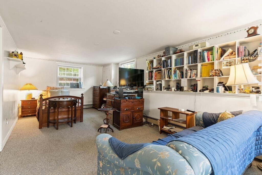 128 Linden St