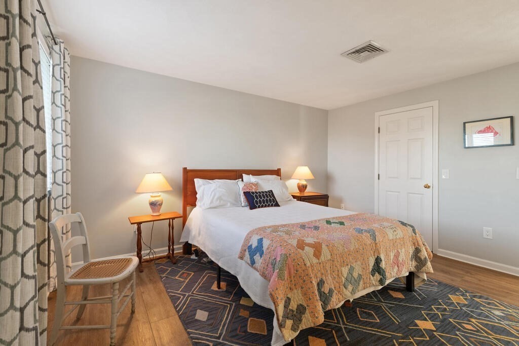 42 Porter Ave Unit: 42