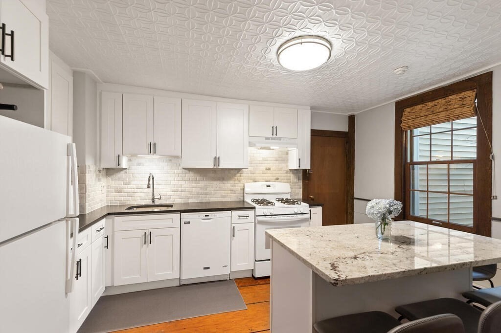 21 Pickman St Unit: 2