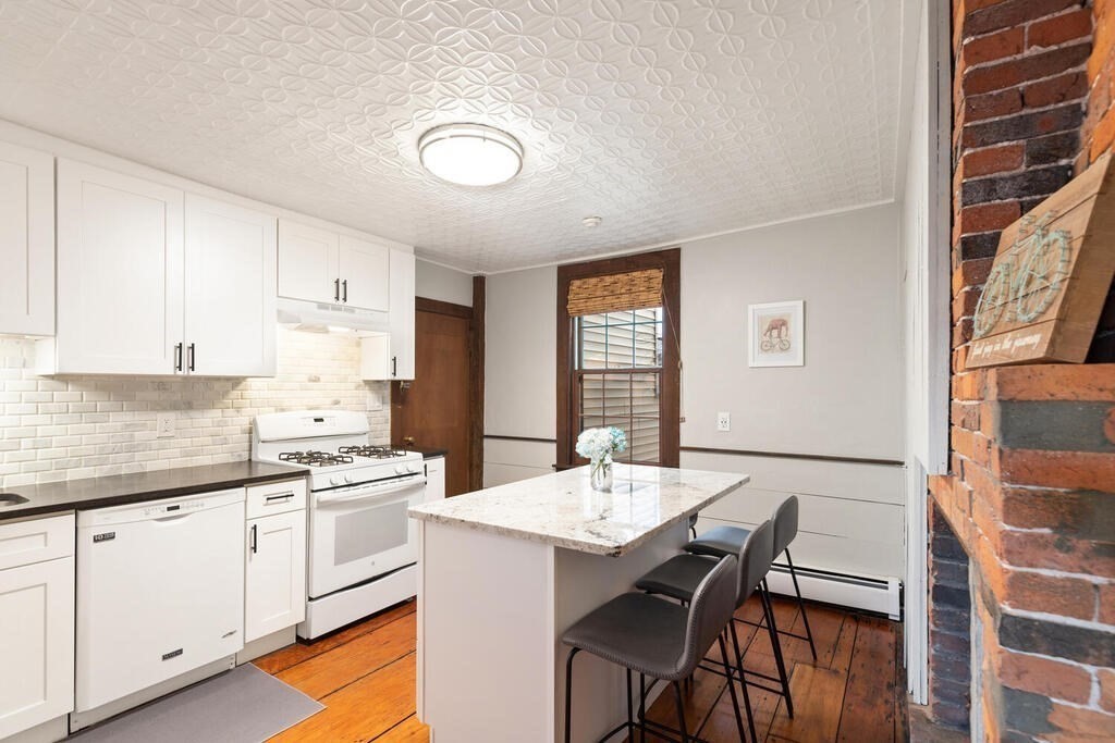 21 Pickman St Unit: 2