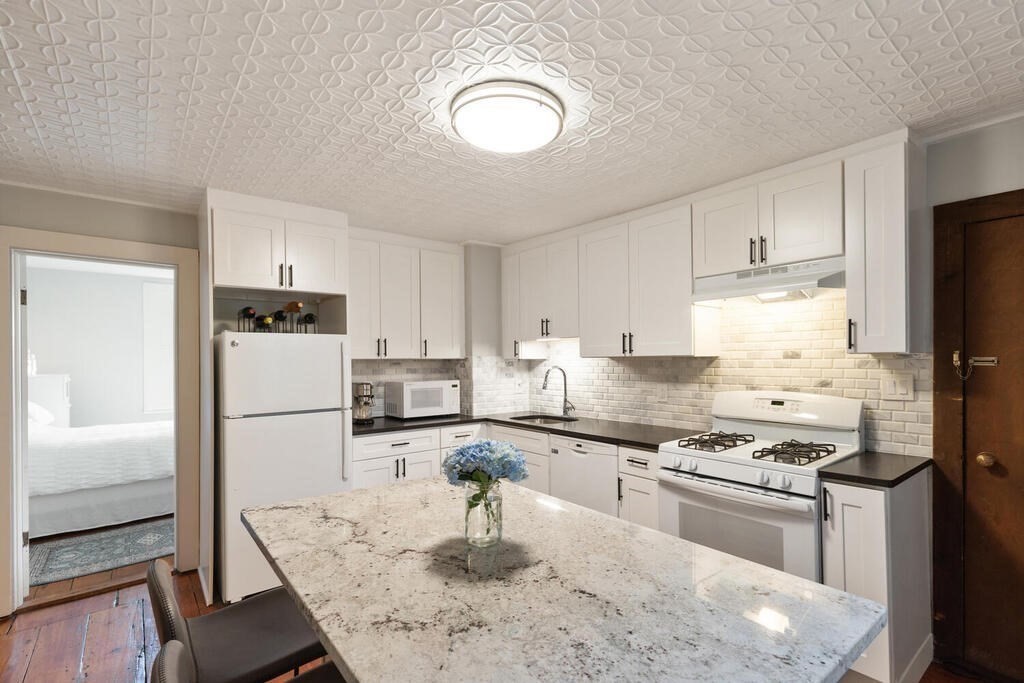 21 Pickman St Unit: 2